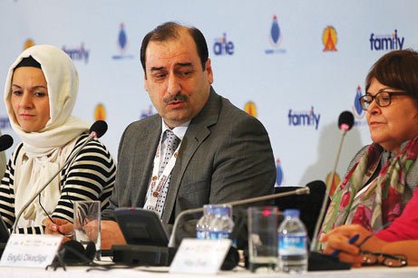 Experts who attended an international conference titled “Family and Community Violence” emphasized in a declaration that violence is a threat to the family, which is the most important institution in a society. (Photo: Today's Zaman)