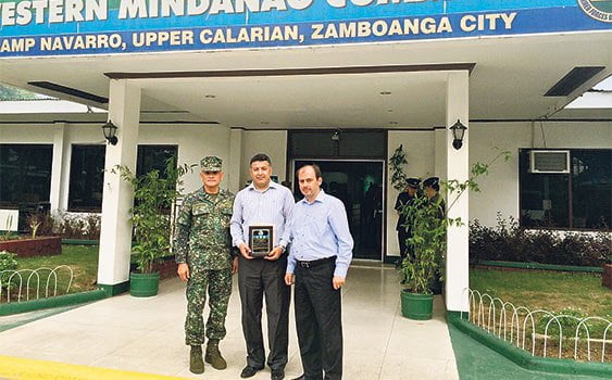 The award came after the Turkish high school in the Philippines gave support to people suffering from internal conflict in Mindanao, one of the islands of the Philippines, and provided 38,000 homeless people with humanitarian assistance.