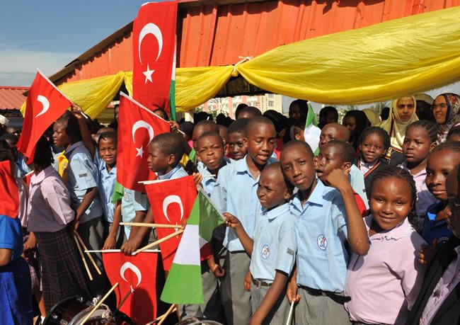 Nigerian - Turkish school students