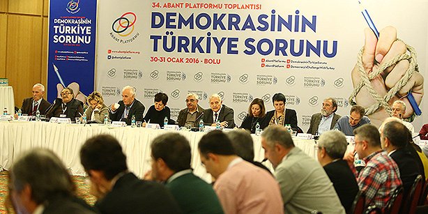 Abant Platform participants are seen during a session of the 34th Abant Platform meeting on Saturday. (Photo: Today's Zaman, Mehmet Yaman)